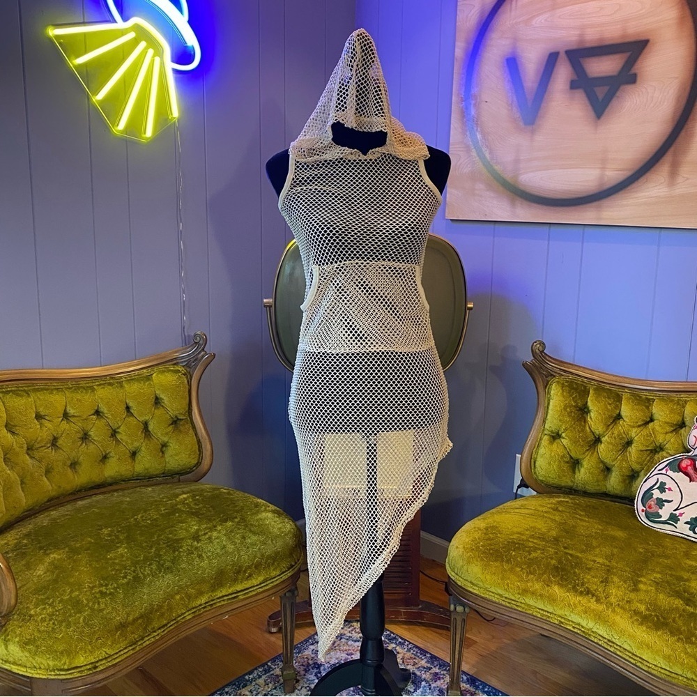 Vintage Y2K Voice Mesh Hooded Cream Net Asymmetrical Overlay Size Small